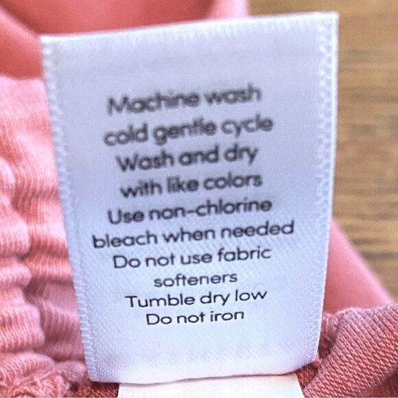 Athleta Athletic Workout Salmon Colored Tank Top Sz L EUC! - Picture 6 of 6